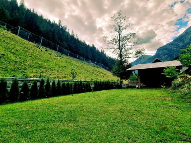 Large Detached Holiday Home In Muhr ภายนอก รูปภาพ