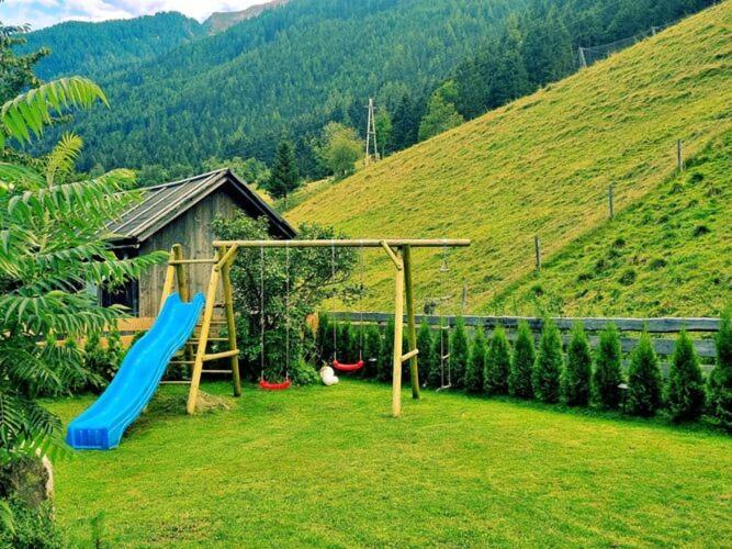 Large Detached Holiday Home In Muhr ภายนอก รูปภาพ
