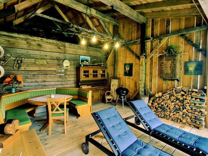 Large Detached Holiday Home In Muhr ภายนอก รูปภาพ