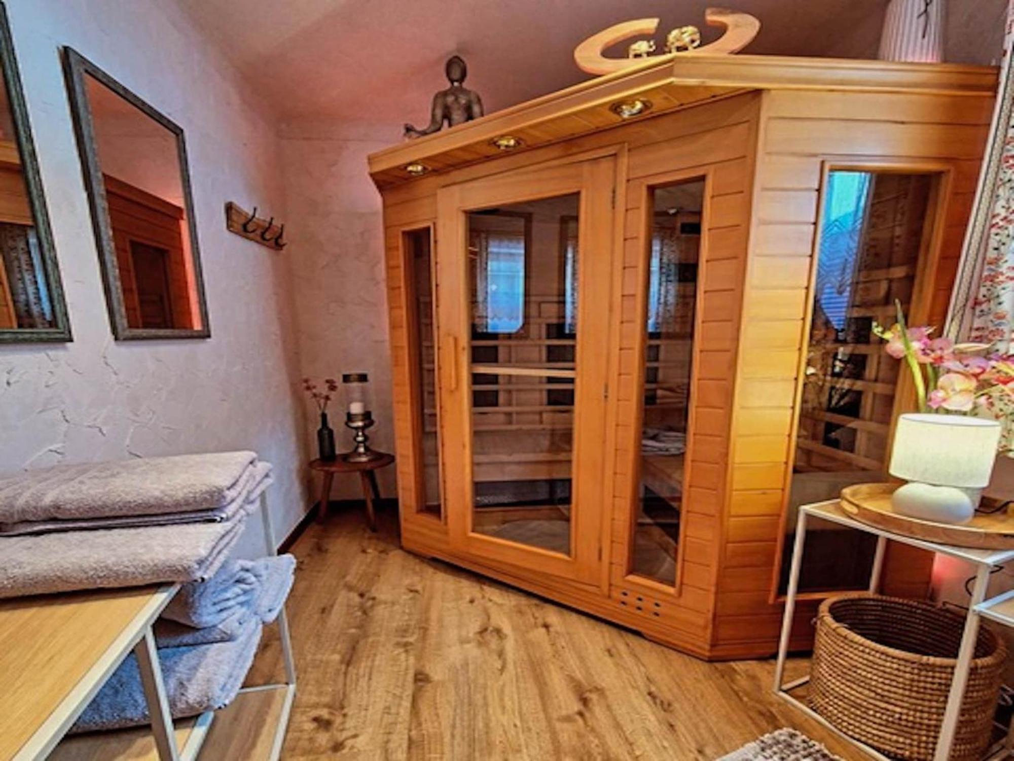 Large Detached Holiday Home In Muhr ภายนอก รูปภาพ